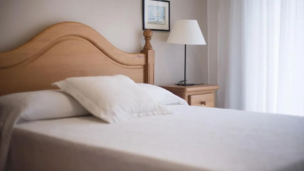 R28 Apartamento Montserrat 11-3 Calafell